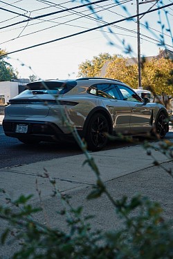 Hudson NY Porcshe EV 02